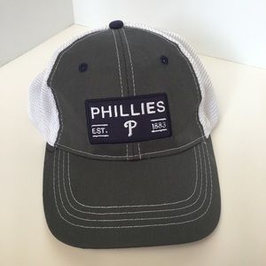 NWOT Phillies Baseball Hat MLB Navy and Gray